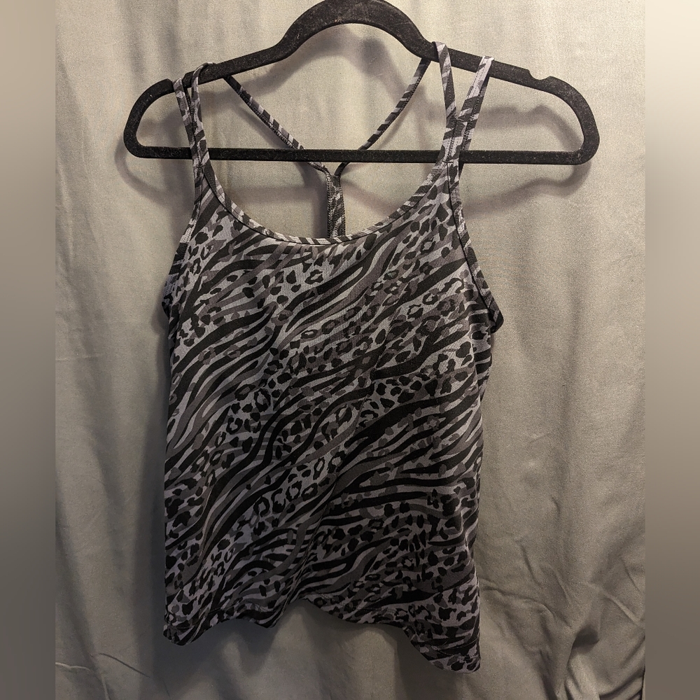 Pink by Victoria’s Secret Strappy Sports Tank with built in Bra